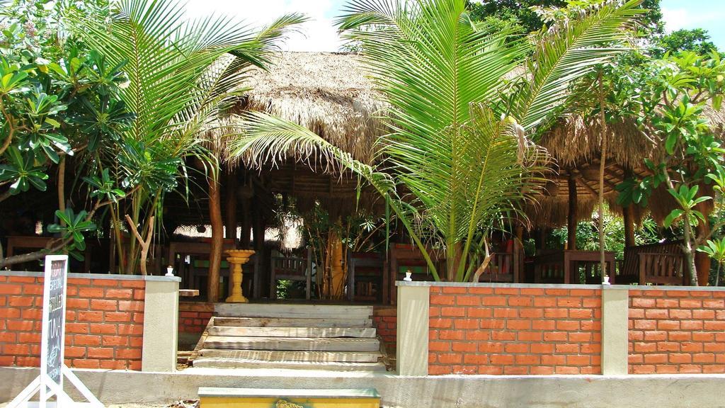 Rupa'S Hotel Arugam Bay Kamer foto