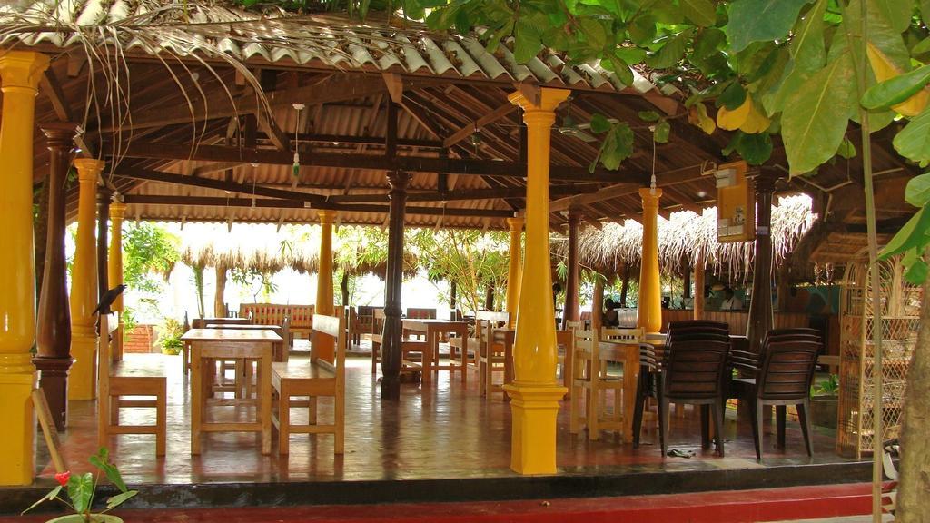 Rupa'S Hotel Arugam Bay Kamer foto