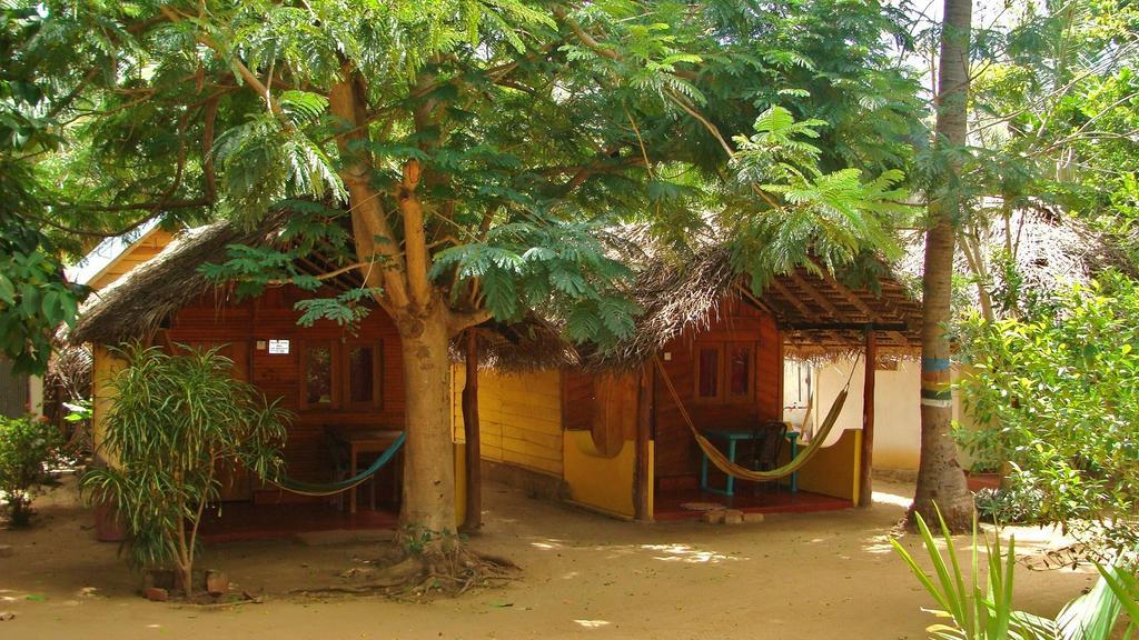 Rupa'S Hotel Arugam Bay Kamer foto