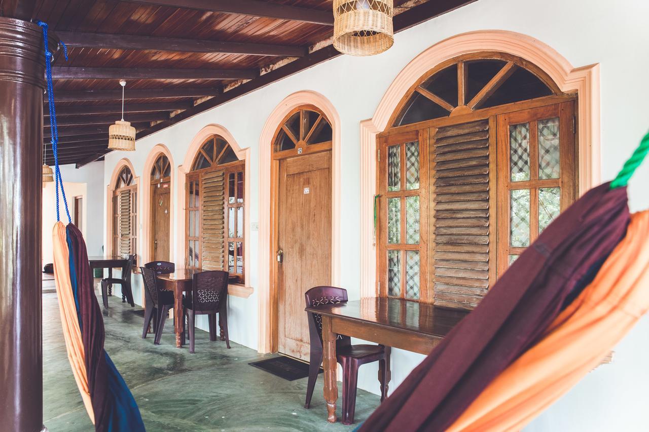 Rupa'S Hotel Arugam Bay Buitenkant foto