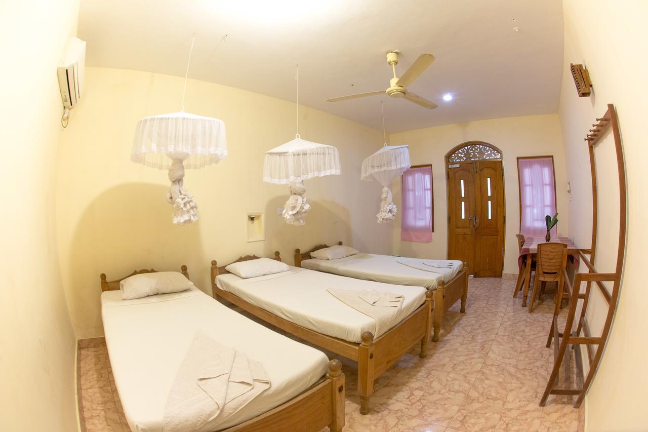 Rupa'S Hotel Arugam Bay Buitenkant foto